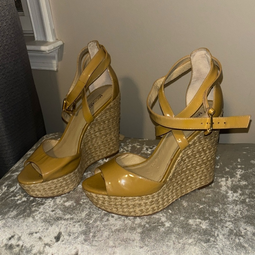 MK wedges